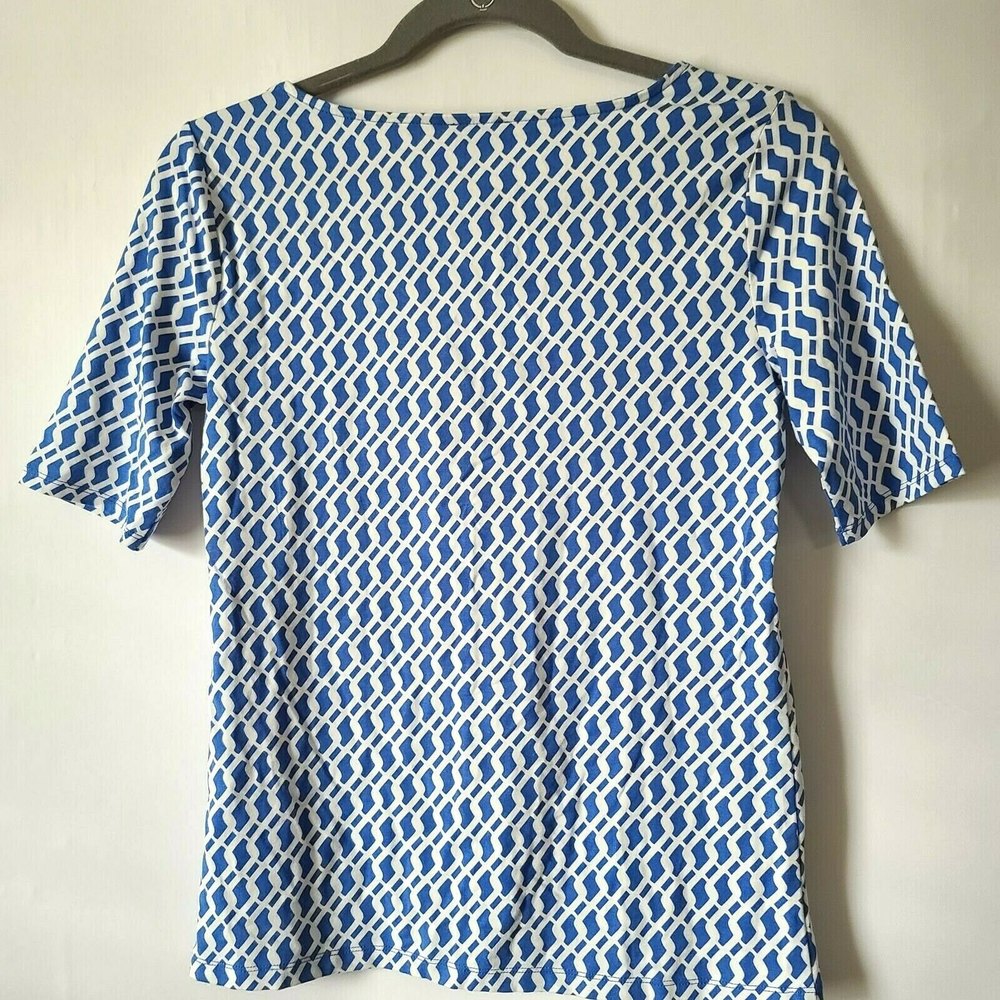 Talbots SS Stretch Scoop Neck Top Size XS Abstract Print Blue White NWT - Picture 2 of 5